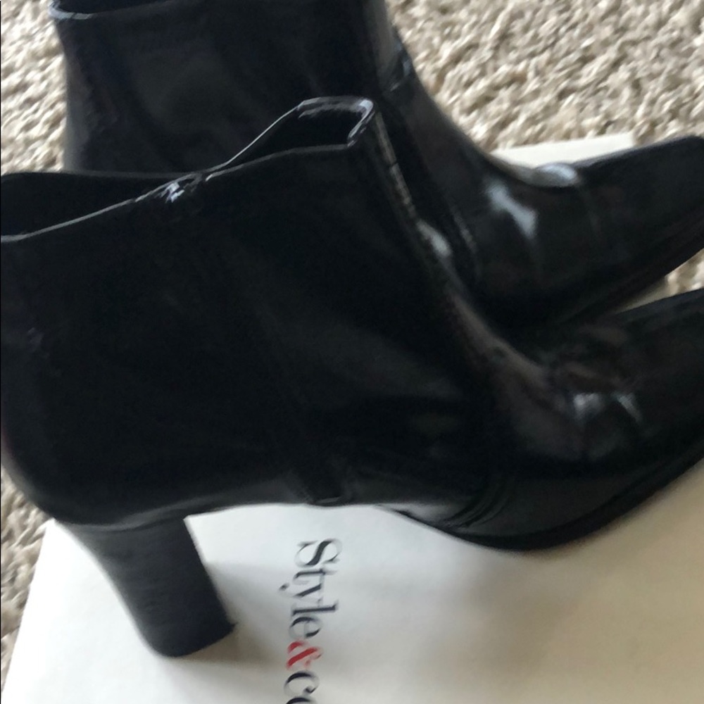 Booties - Picture 4 of 4